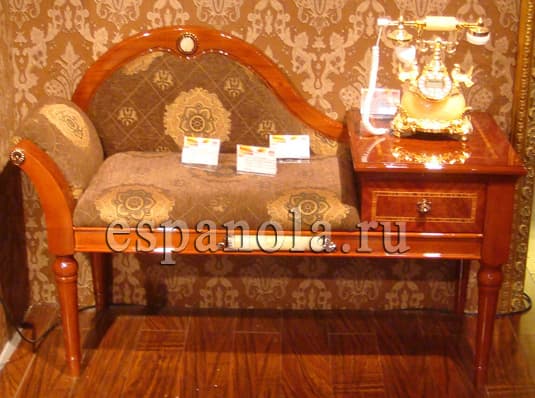 Диван с телефоньеркой Djiada орех