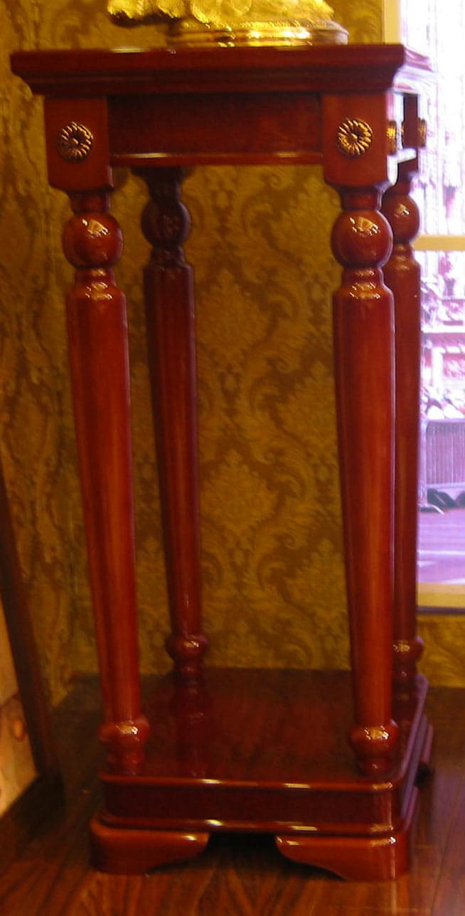 Подставка выс. Djiada орех