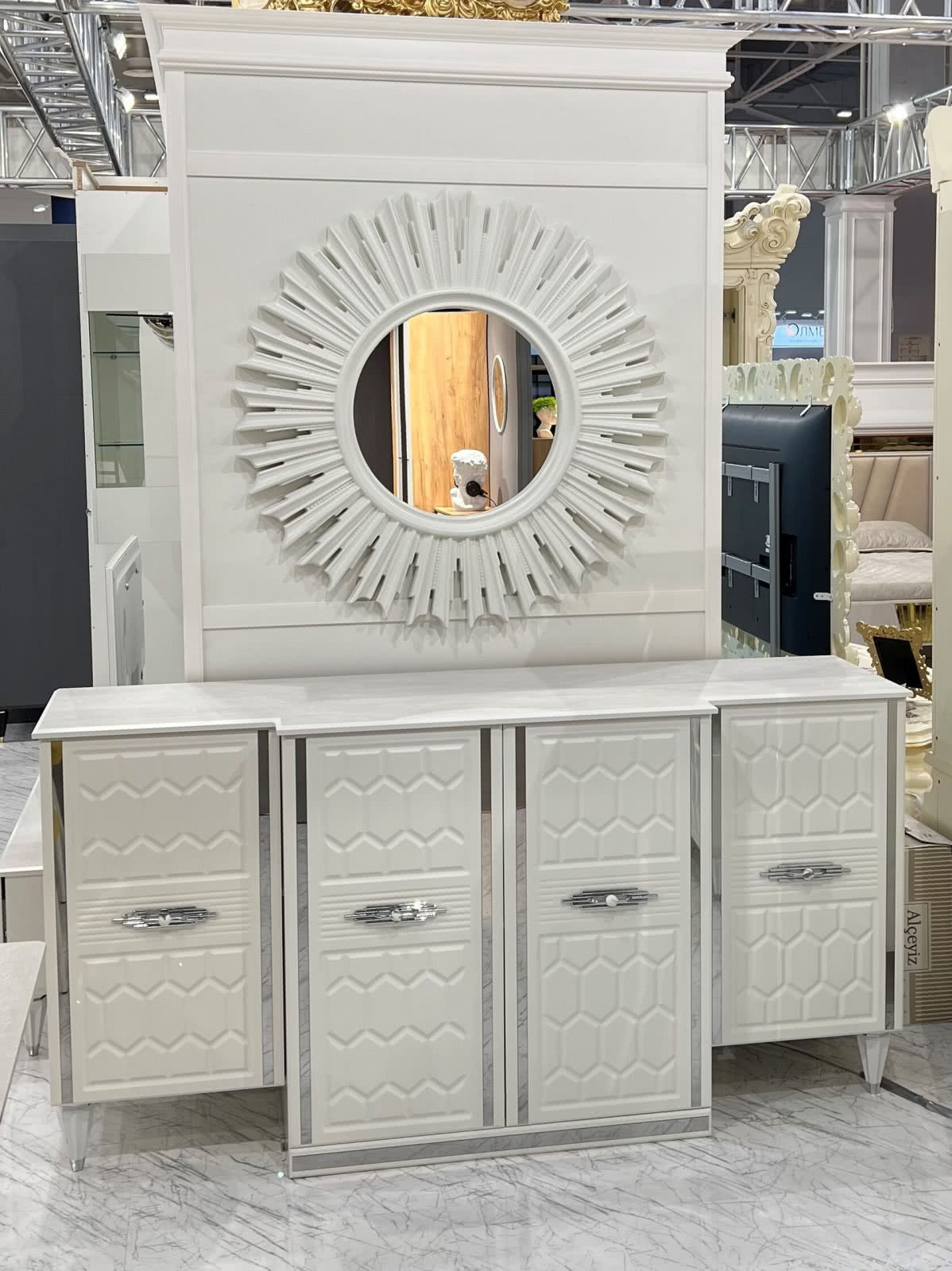 Гостиная Мария ГМР-07 Комод Белый с серебром