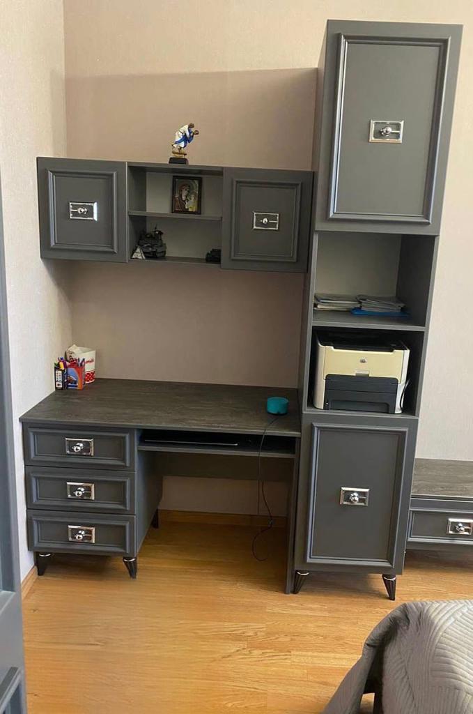 Виктория МВК-02 Стол письменный Графит серебро