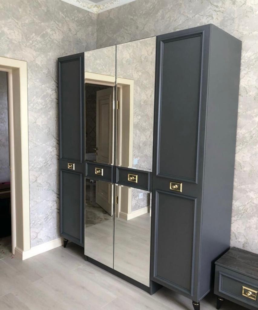 Виктория СВК-03 Шкаф 4-дверный Графит с золотом