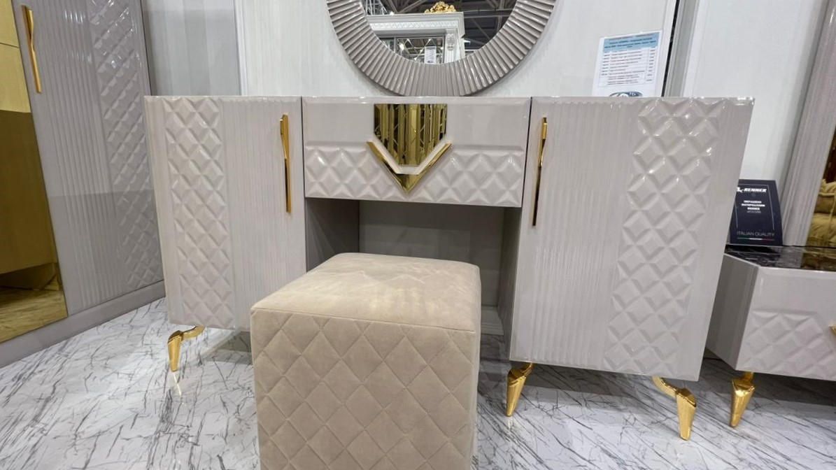 Стол туалетный "Севиль"